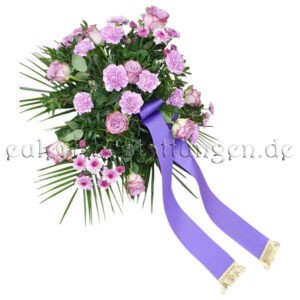 Elegantes Blumengesteck zur Beerdigung in Blass-Lila mit Schleifenbändern