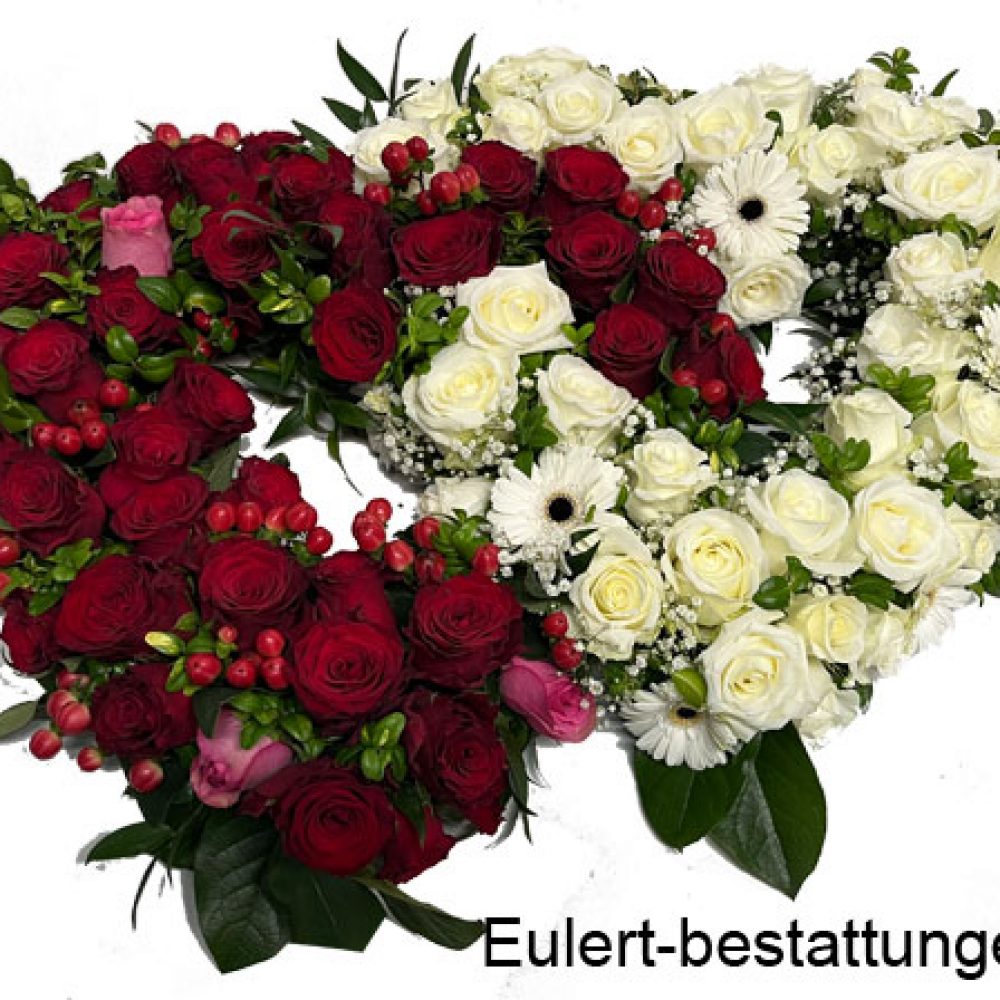Blumendoppelherz für eine Beisetzung in Pankow